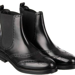 Dolce & Gabbana leather Chelsea ankle boots booties. Size US 9, EU 39 NWOT